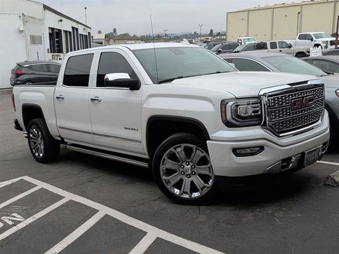 Used 2018 GMC Sierra 1500 Denali w/ Denali Ultimate Package AWD/4WD image 1