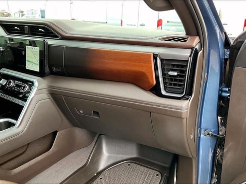 Used 2024 GMC Sierra 1500 Denali w/ Technology Package image 19