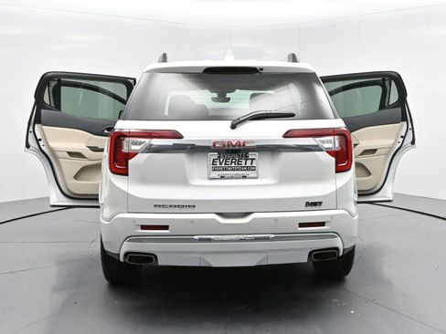 Used 2023 GMC Acadia Denali w/ Denali Ultimate Package FWD image 39