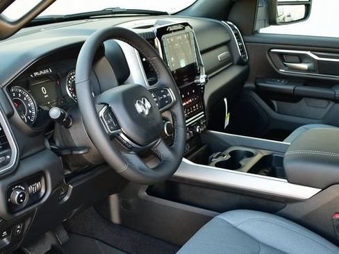 New 2025 RAM 1500 Big Horn AWD/4WD image 15