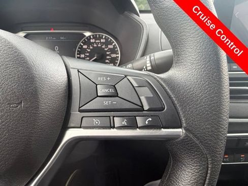 Used 2022 Nissan Altima 2.5 SV FWD image 36