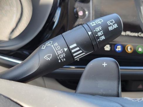 Used 2023 Buick Envision Avenir AWD/4WD image 17