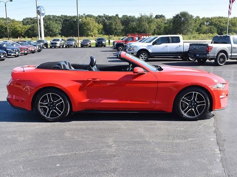 Used 2022 Ford Mustang Premium image 11