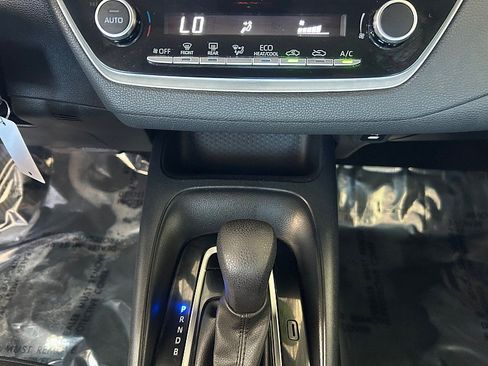 Used 2023 Toyota Corolla LE FWD image 23