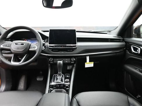 New 2026 Jeep Compass Latitude image 23