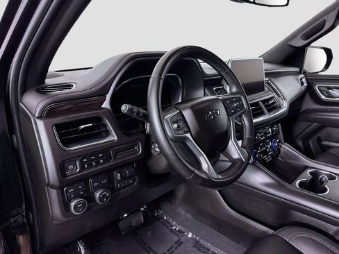 Used 2023 Chevrolet Tahoe Z71 w/ Z71 Off-Road Package AWD/4WD image 9