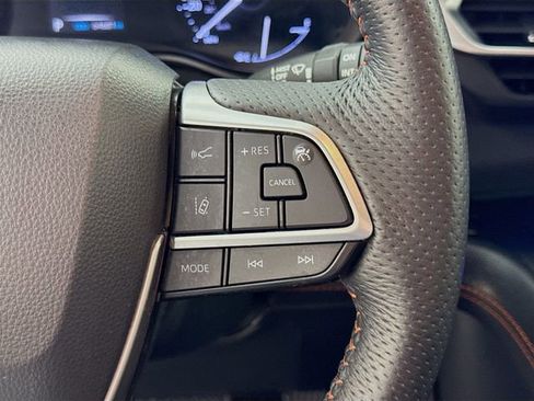 Used 2021 Toyota Sienna XSE image 17