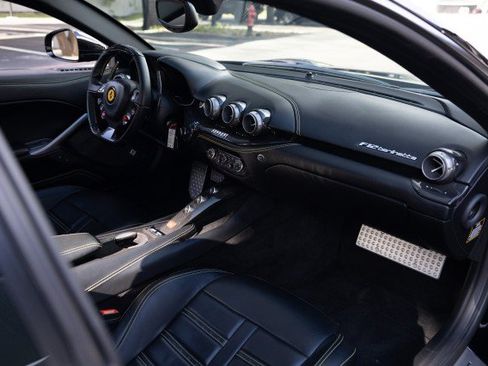 Used 2015 Ferrari F12 Berlinetta RWD image 51
