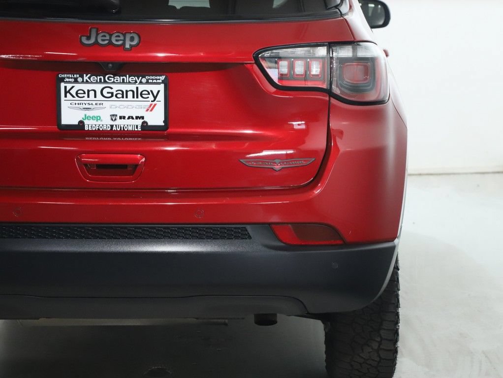 Used 2025 Jeep Compass Trailhawk AWD/4WD image 49