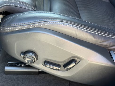 Certified 2023 Volvo XC60 B5 Ultimate w/ Protection Package Premier image 20