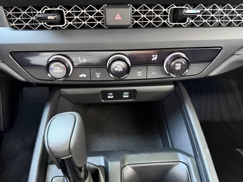 Used 2025 Honda Accord LX image 19