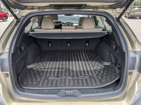 Certified 2023 Subaru Outback Limited AWD/4WD image 10