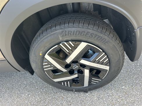 New 2026 Nissan Kicks SV FWD image 10