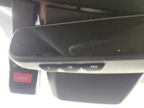 Used 2025 Toyota Camry SE image 75