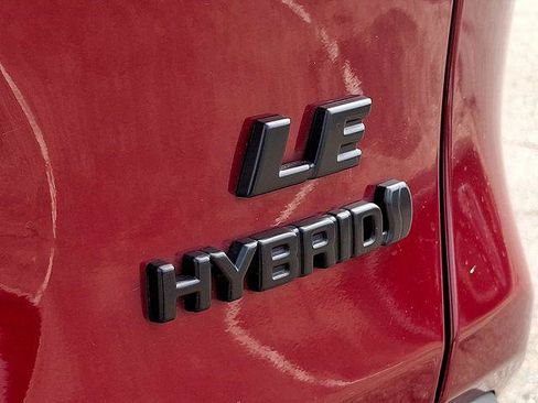 Certified 2024 Toyota RAV4 LE AWD/4WD image 30