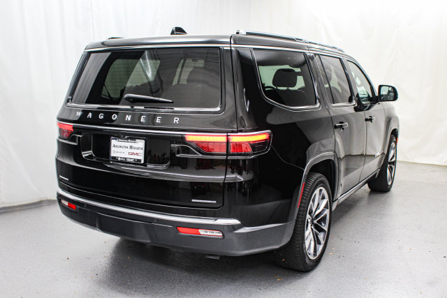 Used 2022 Jeep Wagoneer Series III w/ Premium Group I AWD/4WD image 9