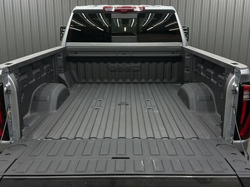 Used 2026 GMC Sierra 3500 Denali Ultimate AWD/4WD image 17