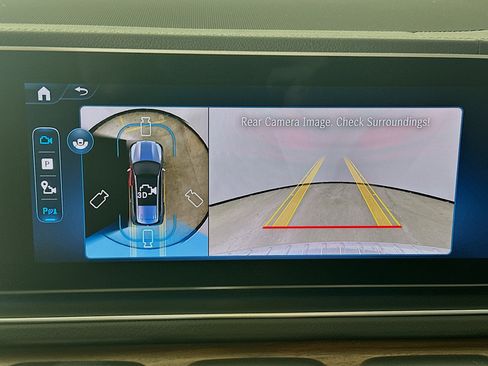 Used 2026 Mercedes-Benz GLS 450 4MATIC image 18