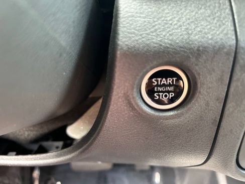 Used 2025 Nissan Frontier SV w/ SV Convenience Package AWD/4WD image 22