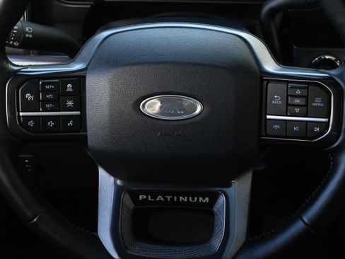 Used 2025 Ford F450 Platinum image 38