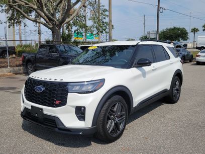 Used 2025 Ford Explorer ST