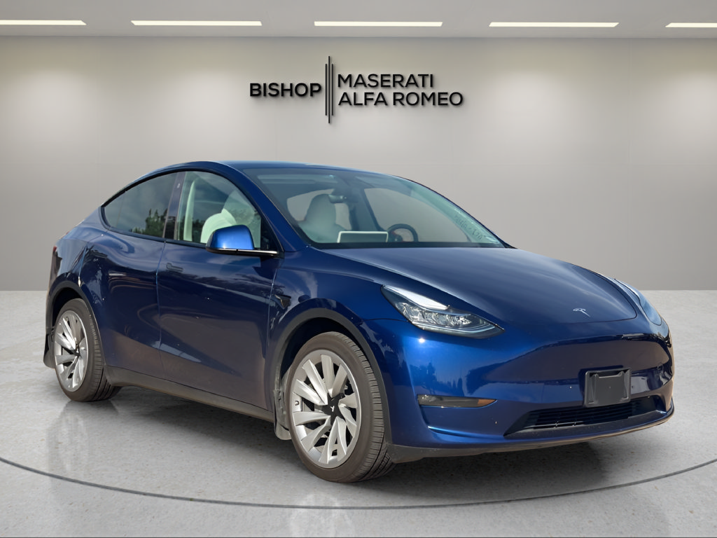 Used 2023 Tesla Model Y Long Range AWD/4WD image 1