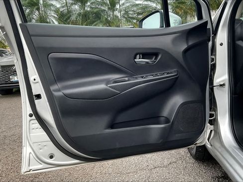 Used 2023 Nissan Versa SV FWD image 27