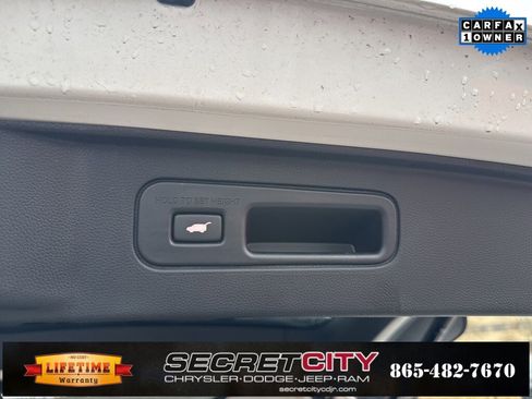 Used 2025 Honda Pilot Black Edition image 20