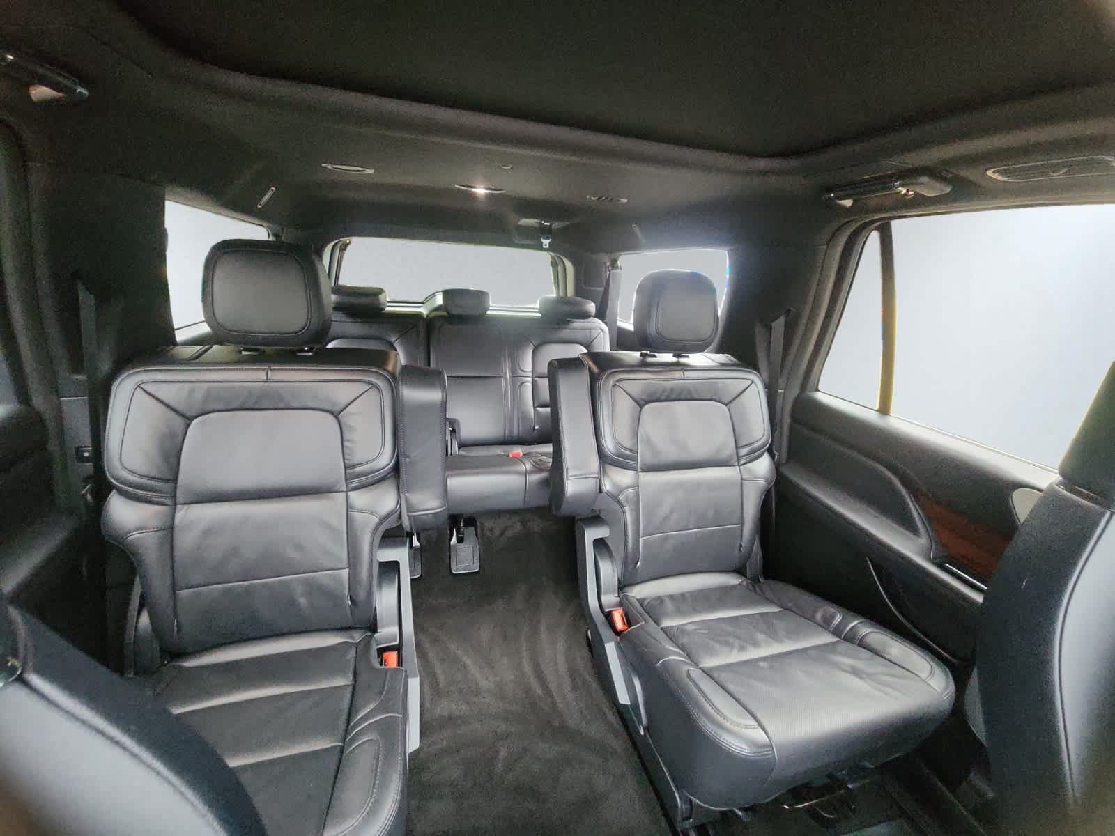 Used 2024 Lincoln Navigator L Reserve AWD/4WD image 18