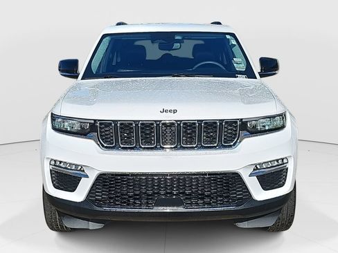 Used 2023 Jeep Grand Cherokee Limited image 8