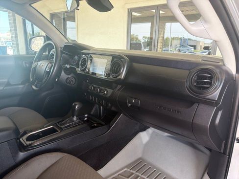 Used 2020 Toyota Tacoma SR w/ SX Package RWD image 22