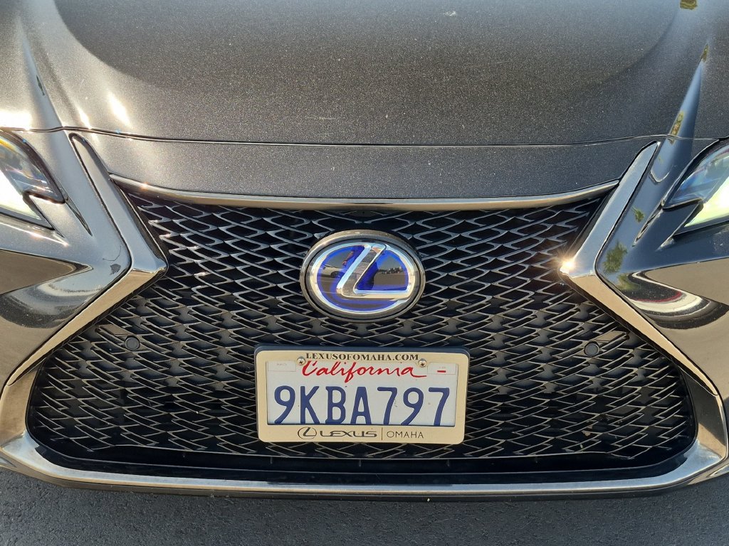 Used 2022 Lexus ES 300h F Sport w/ Accessory Package 2 FWD image 37
