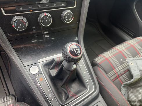 Used 2017 Volkswagen GTI Sport FWD image 14