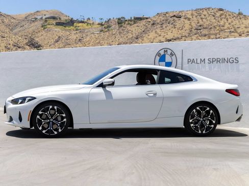 Used 2025 BMW 430i Coupe w/ Convenience Package RWD image 3