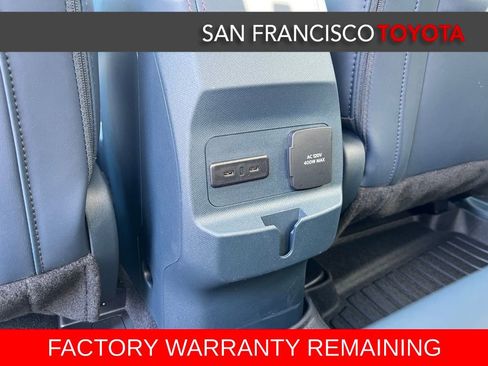 Used 2025 Ford Maverick Lariat image 17