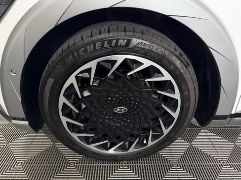 Used 2023 Hyundai Ioniq 5 Limited image 12