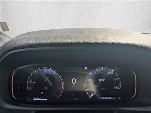 Used 2024 Jeep Wagoneer L Series II w/ Flexible Seating Group AWD/4WD image 11