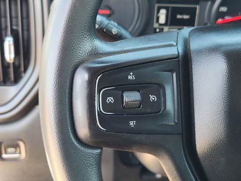 Used 2020 Chevrolet Silverado 2500 Custom w/ Custom Value Package image 31