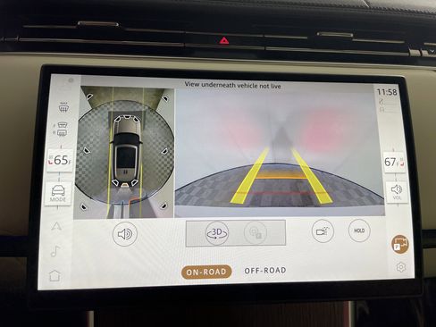 Used 2025 Land Rover Range Rover SE image 22