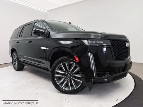 Used 2022 Cadillac Escalade Sport Platinum AWD/4WD image 1