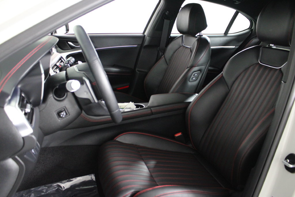 Used 2026 Genesis G70 3.3T Sport Prestige RWD image 18