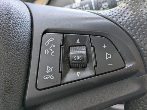 Used 2022 Chevrolet Trax LT AWD/4WD image 23