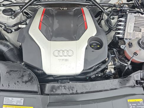 Used 2018 Audi SQ5 Premium Plus image 29