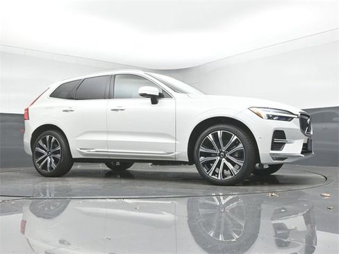 Used 2023 Volvo XC60 B5 Ultimate w/ Climate Package image 38