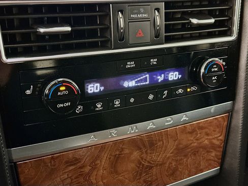 Used 2024 Nissan Armada SL image 24