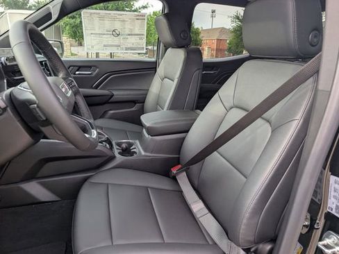 New 2026 GMC Canyon Elevation w/ Convenience Package RWD image 18