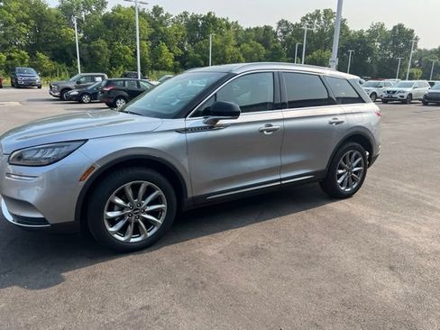Used 2022 Lincoln Corsair AWD w/ Premium Package image 2