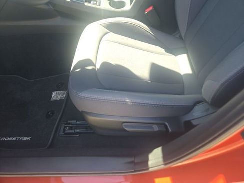 Used 2025 Subaru Crosstrek 2.0i Premium w/ Crosstrek Mirror Package image 7