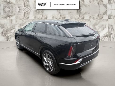 Used 2025 Cadillac Optiq Luxury 1 AWD/4WD image 3