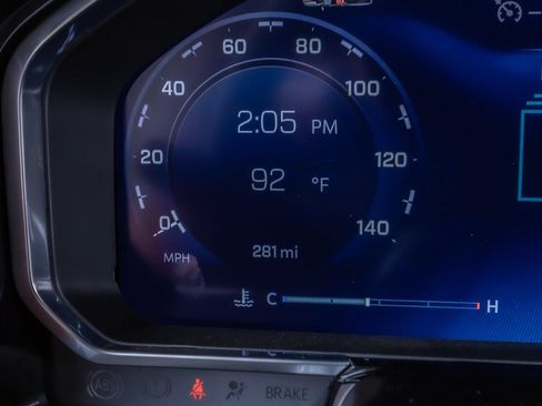 Used 2026 Chevrolet Silverado 2500 ZR2 AWD/4WD image 19